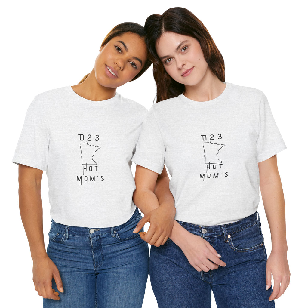 Minnesota Hot Mom's Tee — 2026 Racing Schedule Back Print T‑Shirt