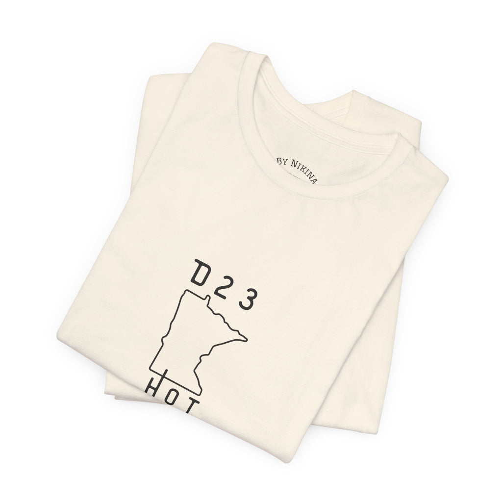 Minnesota Hot Mom's Tee — 2026 Racing Schedule Back Print T‑Shirt