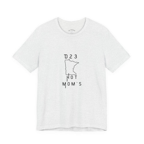 Minnesota Hot Mom's Tee — 2026 Racing Schedule Back Print T‑Shirt